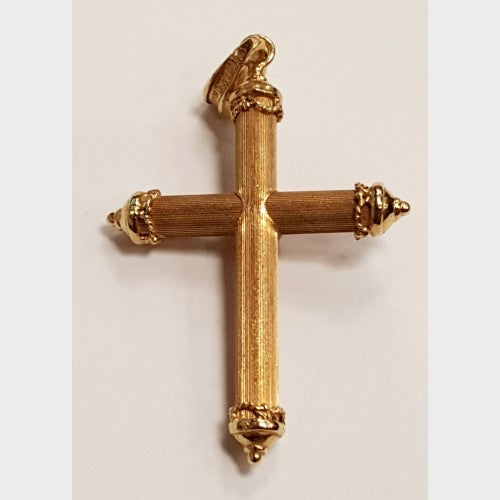 14K Yellow Gold Cross Pendant w/Garnet